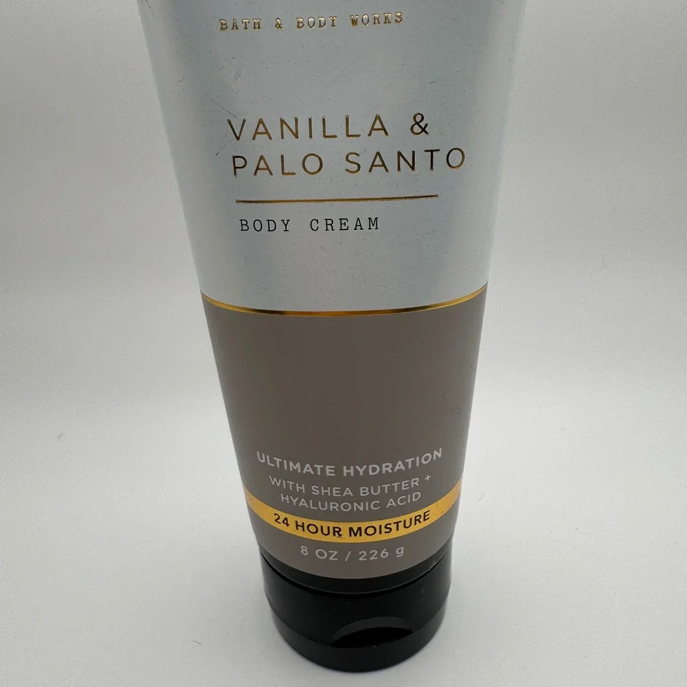 Bath & Body Works Vanilla & Palo Santo Ultimate Hydration Body Cream 8oz Women's
